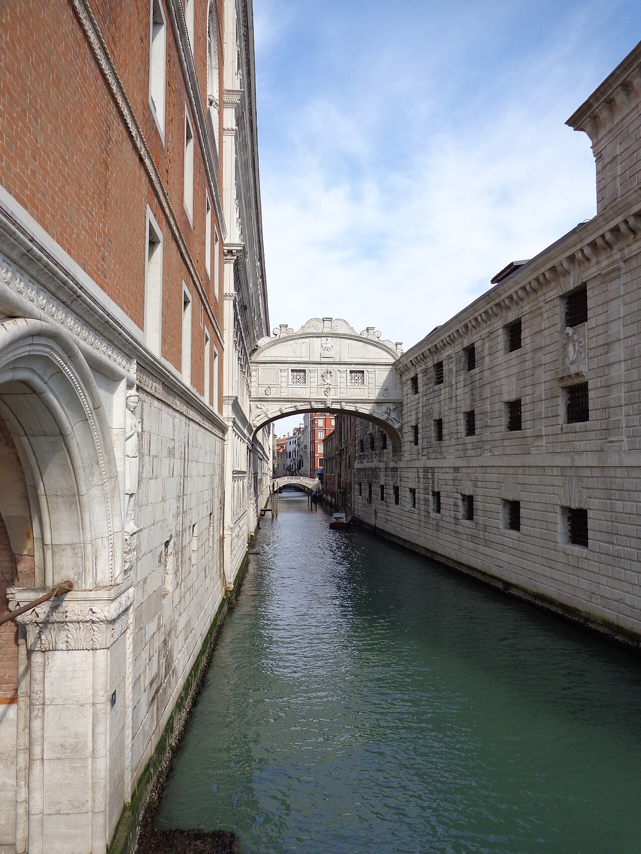 Bridge of Sighs visual 4
