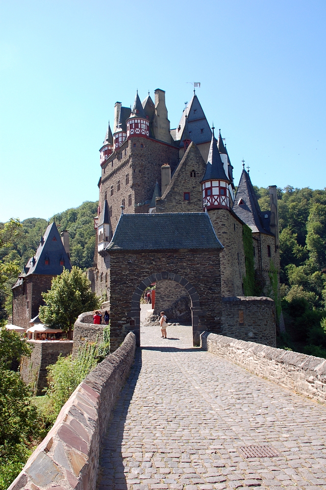 Burg Eltz visual 2